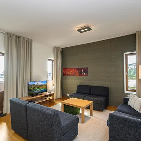 7305 By Interhome *